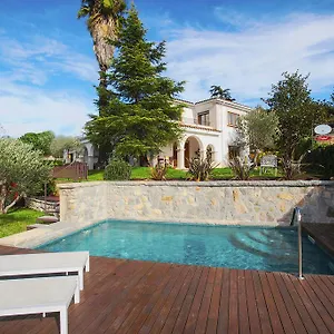 https://montjuic-bed-breakfast.catalonia-hotels.com